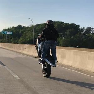 Meet your Posher, Justin